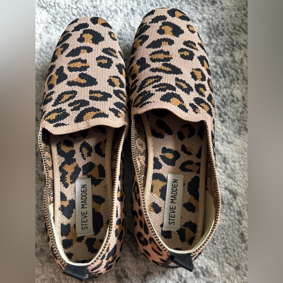 Steve Madden Raine Knit Slip-On Loafers Leopard Print Size 9.5M (WORN ONCE) - Picture 1 of 5